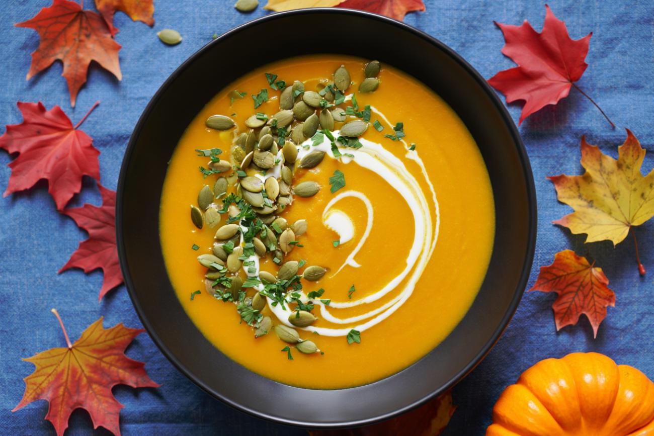 Einfache und würzige Kürbissuppe mit Curry