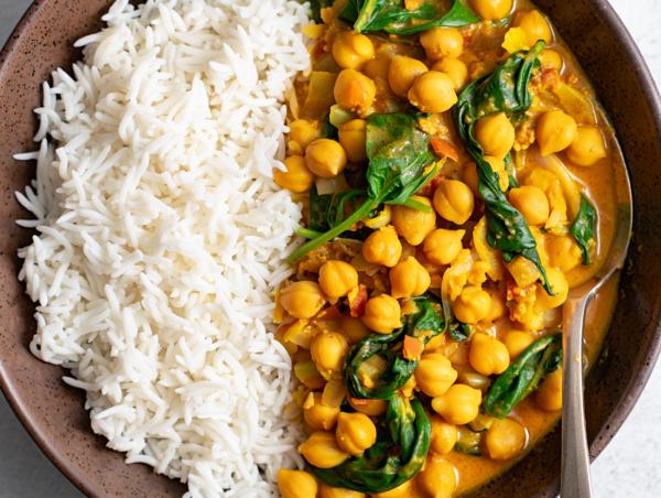  Kichererbsen-Curry mit frischem Spinat
